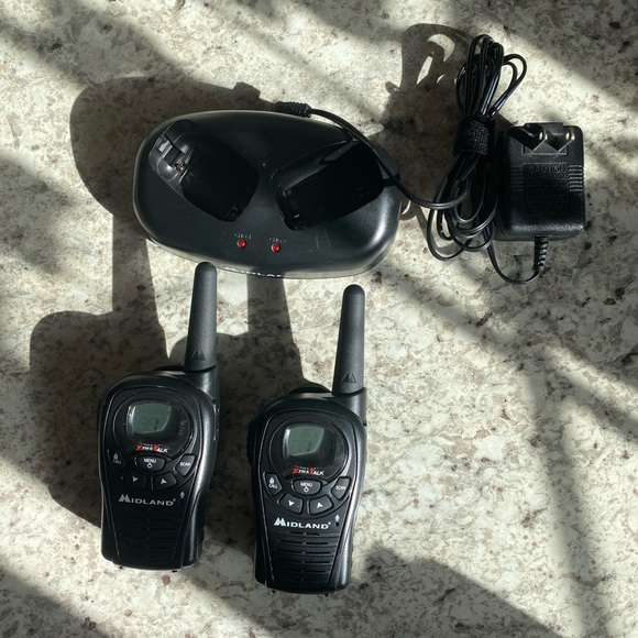 Midland - LXT500VP3, 22 Channel FRS Walkie Talkie’s (Pair Pack) (Black) - Picture 8 of 10